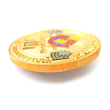 Coin with diamond cut border